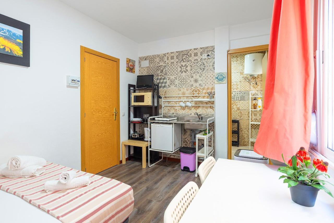 Rooms Young People Only, Soho Citycenter Málaga Eksteriør bilde