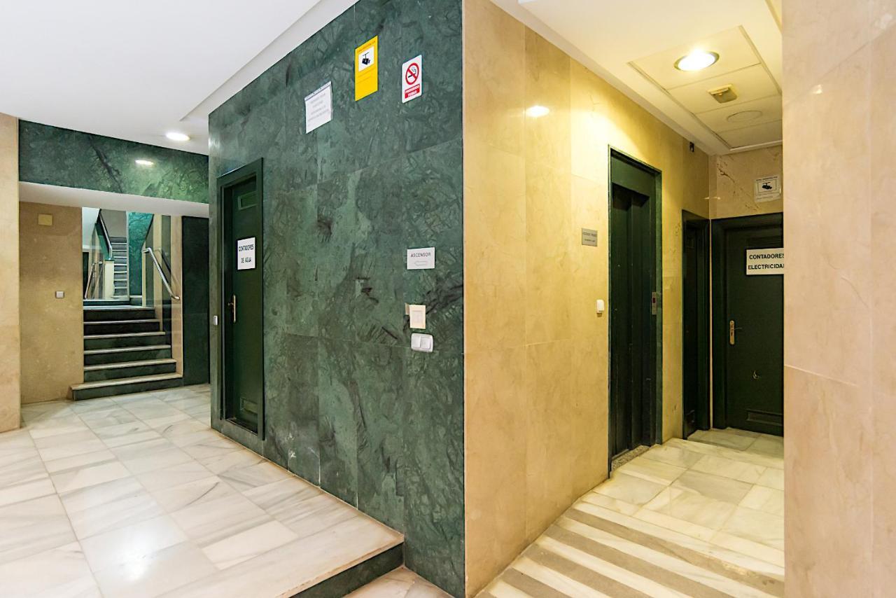 Rooms Young People Only, Soho Citycenter Málaga Eksteriør bilde